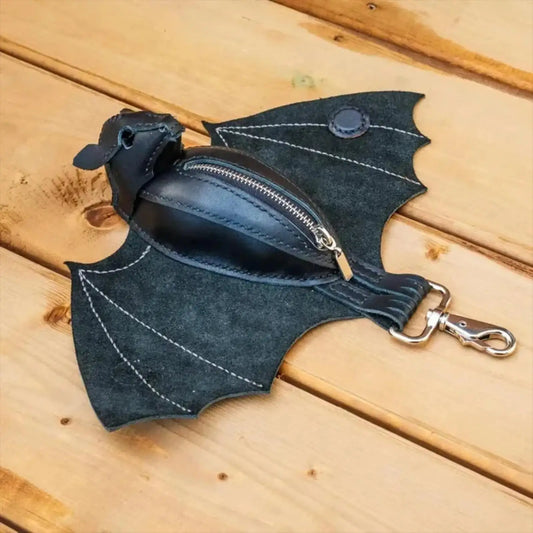 Merched Beca Bat Coin Purse – Gothic PU Leather Foldable Wings Keychain Rebellion